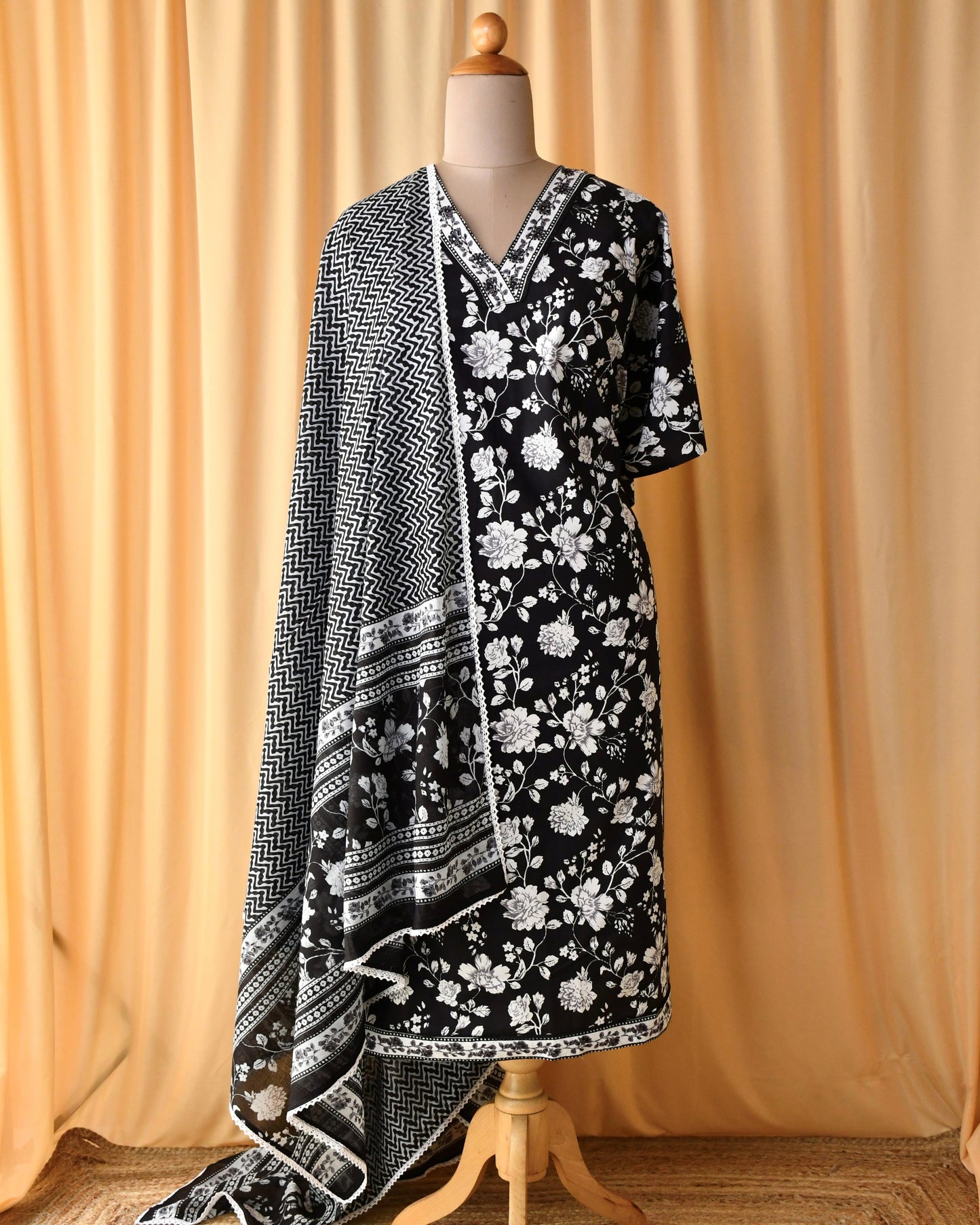 Mul Cotton Unstitched Suit Sets