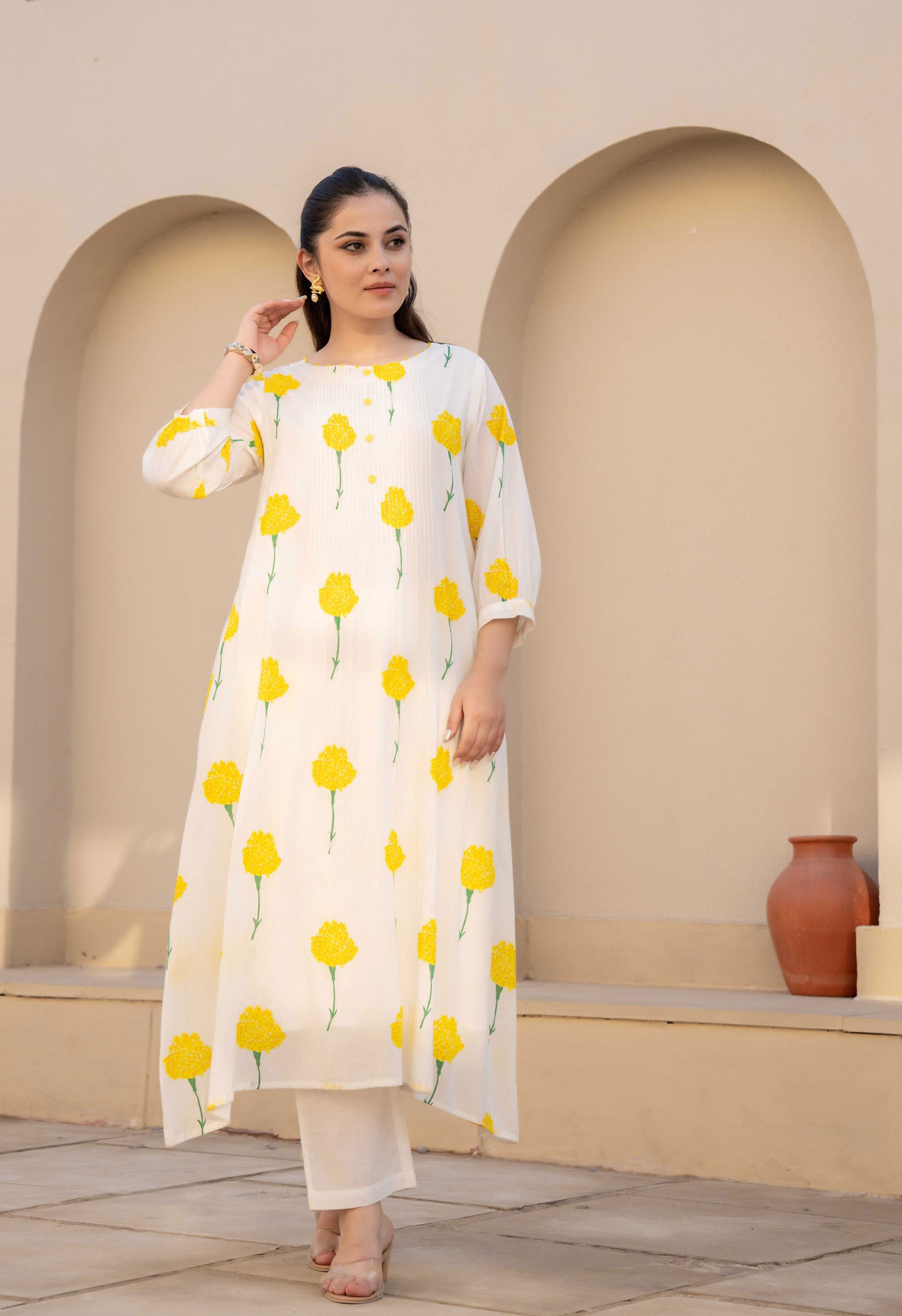 Yellow White Kurta With Pants- Set Of 2