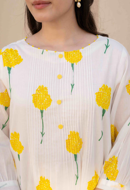 Yellow White Kurta With Pants- Set Of 2