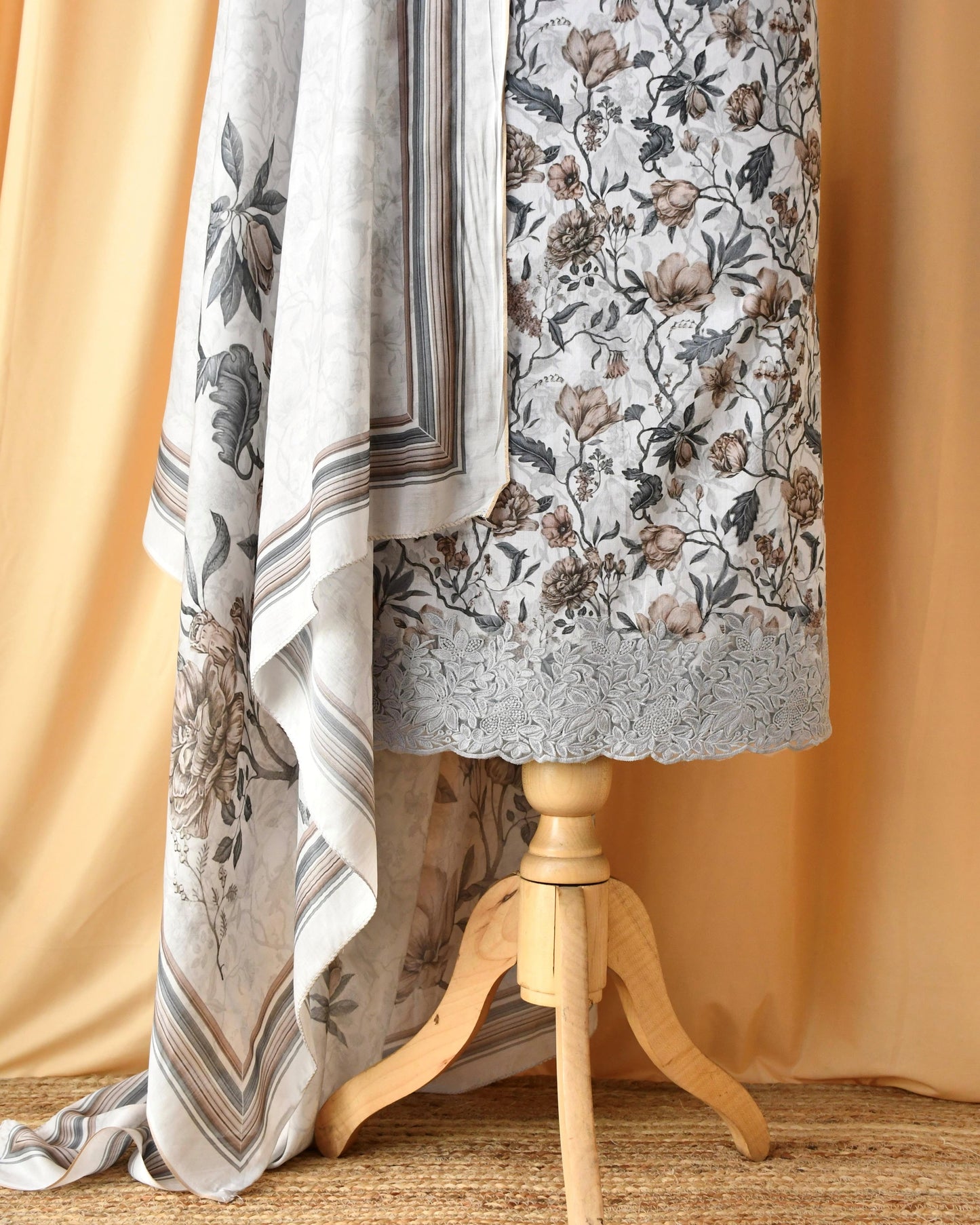Jamdani Floral Weave Unstitched Suit