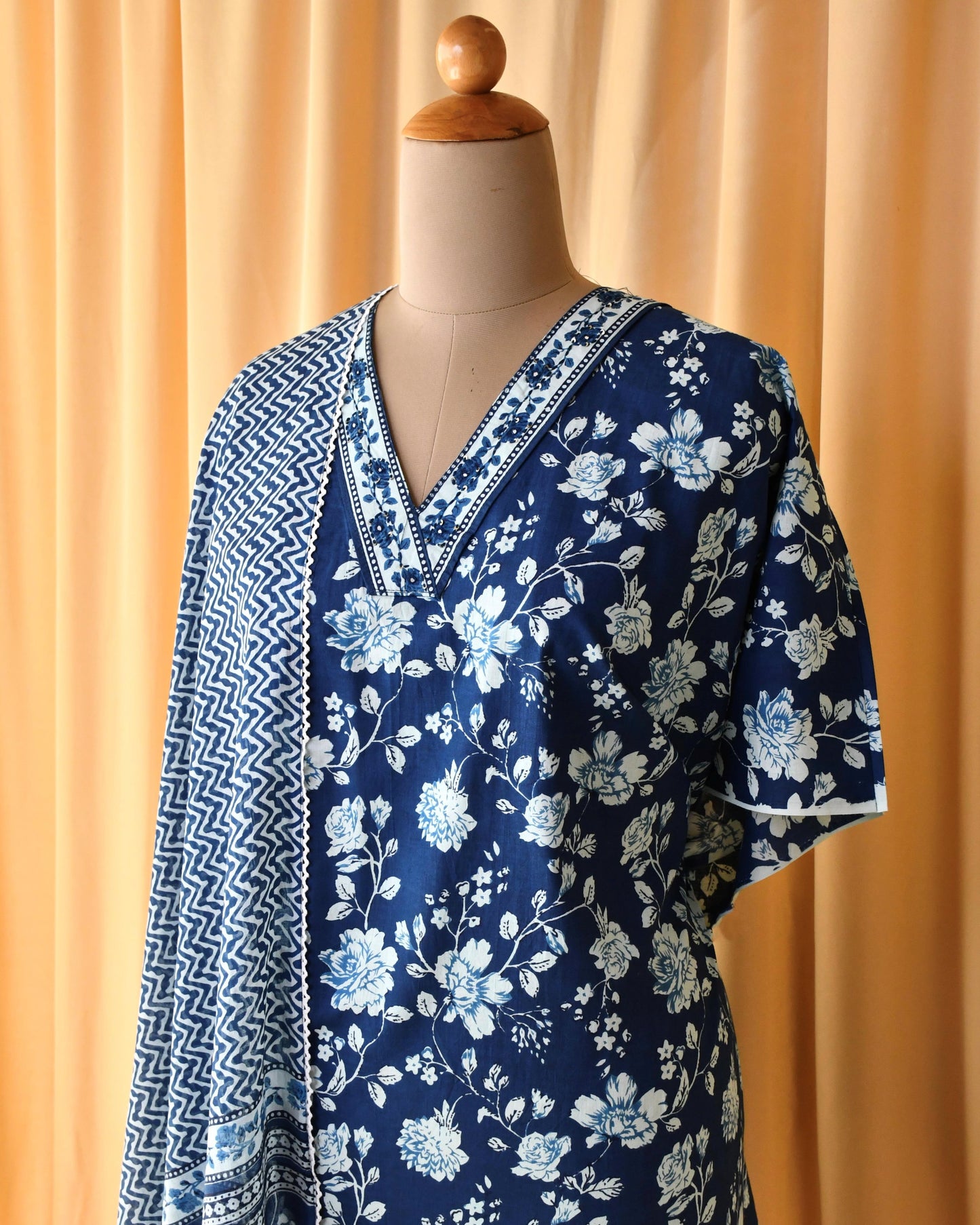 Mul Cotton Unstitched  Suit Sets