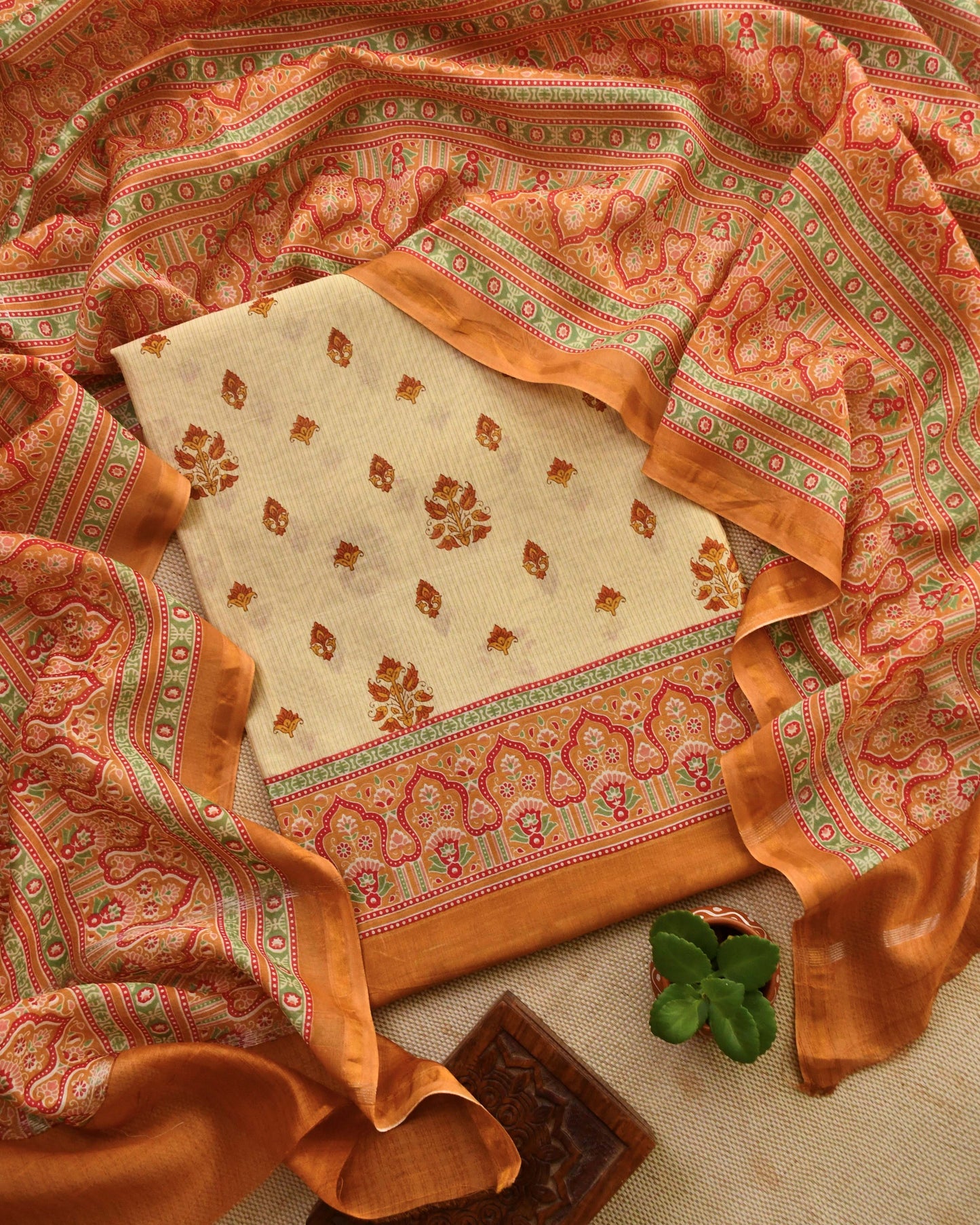 Elegant Maheshwari Silk Unstitched Suit Set with Traditional Prints