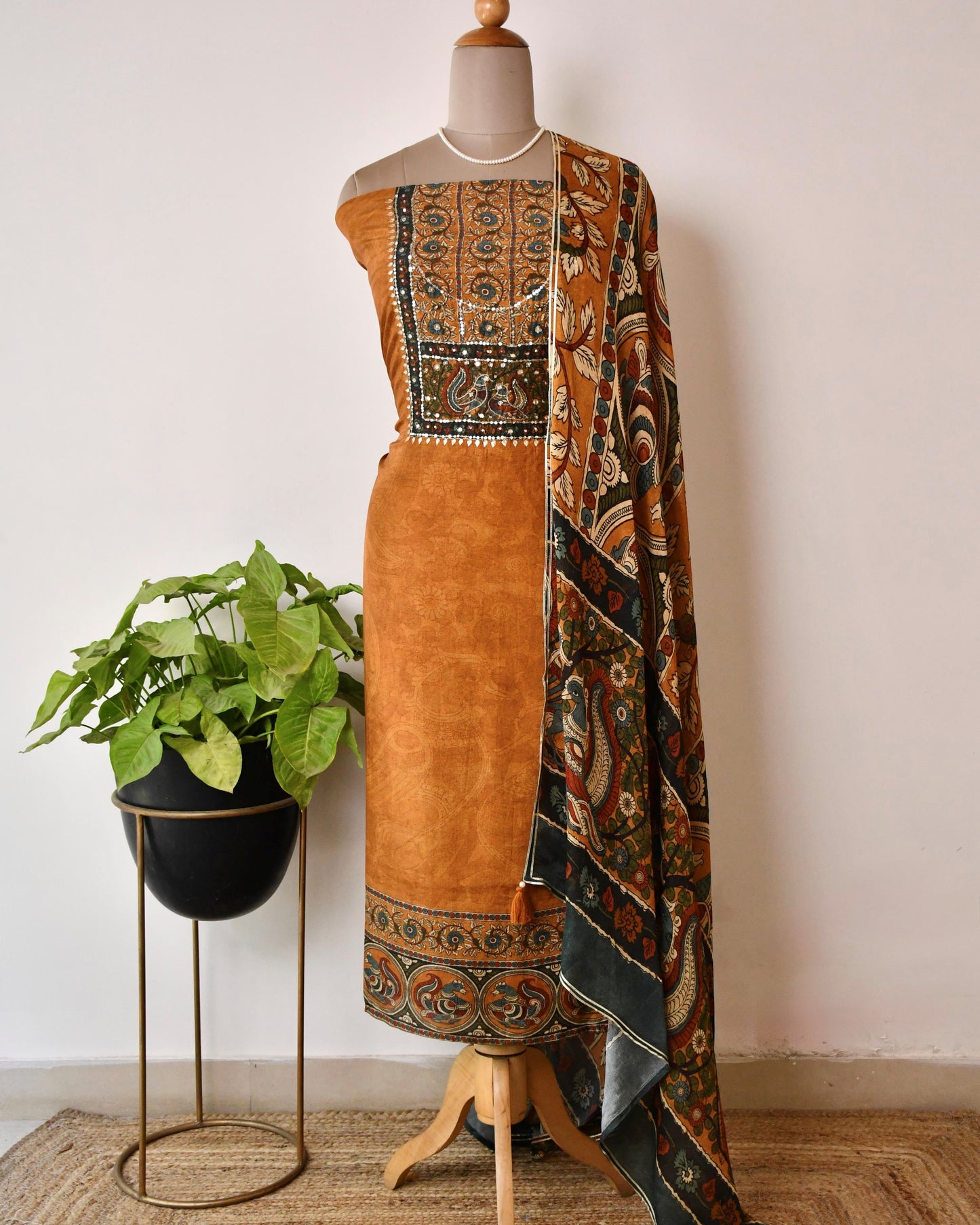 Pure Muslin Unstitched Suit with Kalamkari Dupatta
