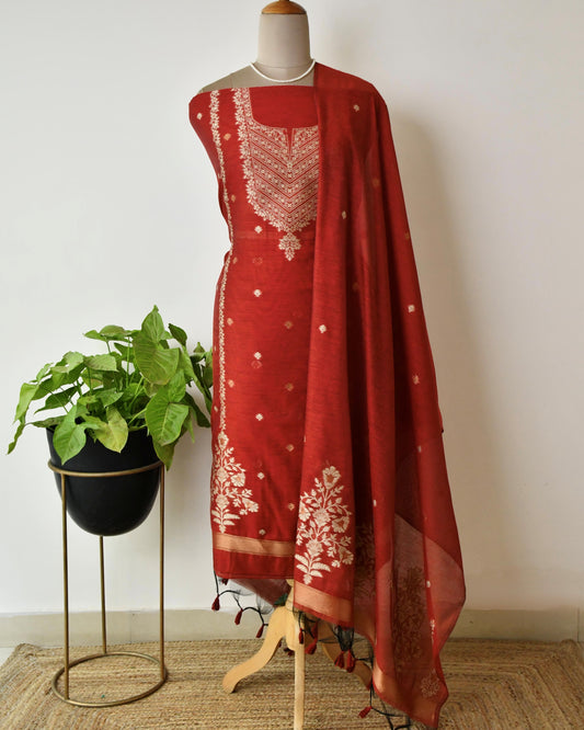 Jamdani Zari Weave Unstitched Suit