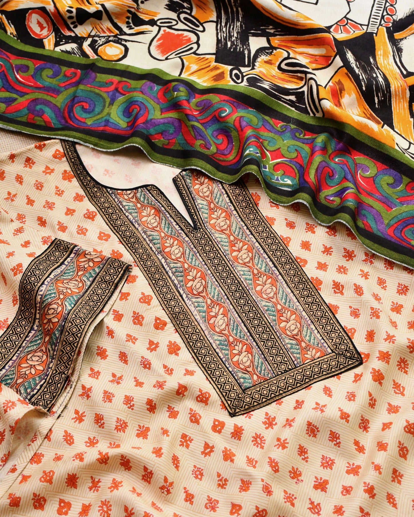 Pashmina Unstitched Suit with Artistic Dupatta